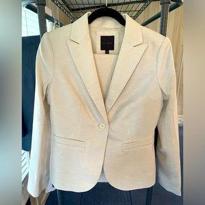 The Limited Linen Blazer New with Tags size Medium